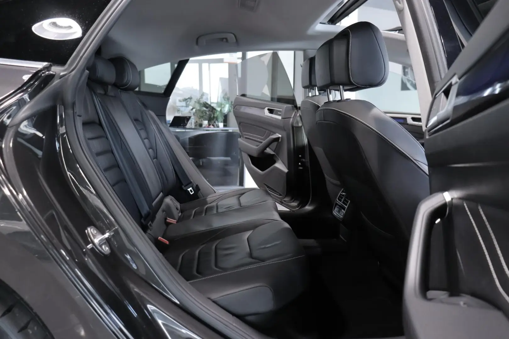 Arteon 2.0TDI DSG Elegance  PANO AHK STANDHEIZ.