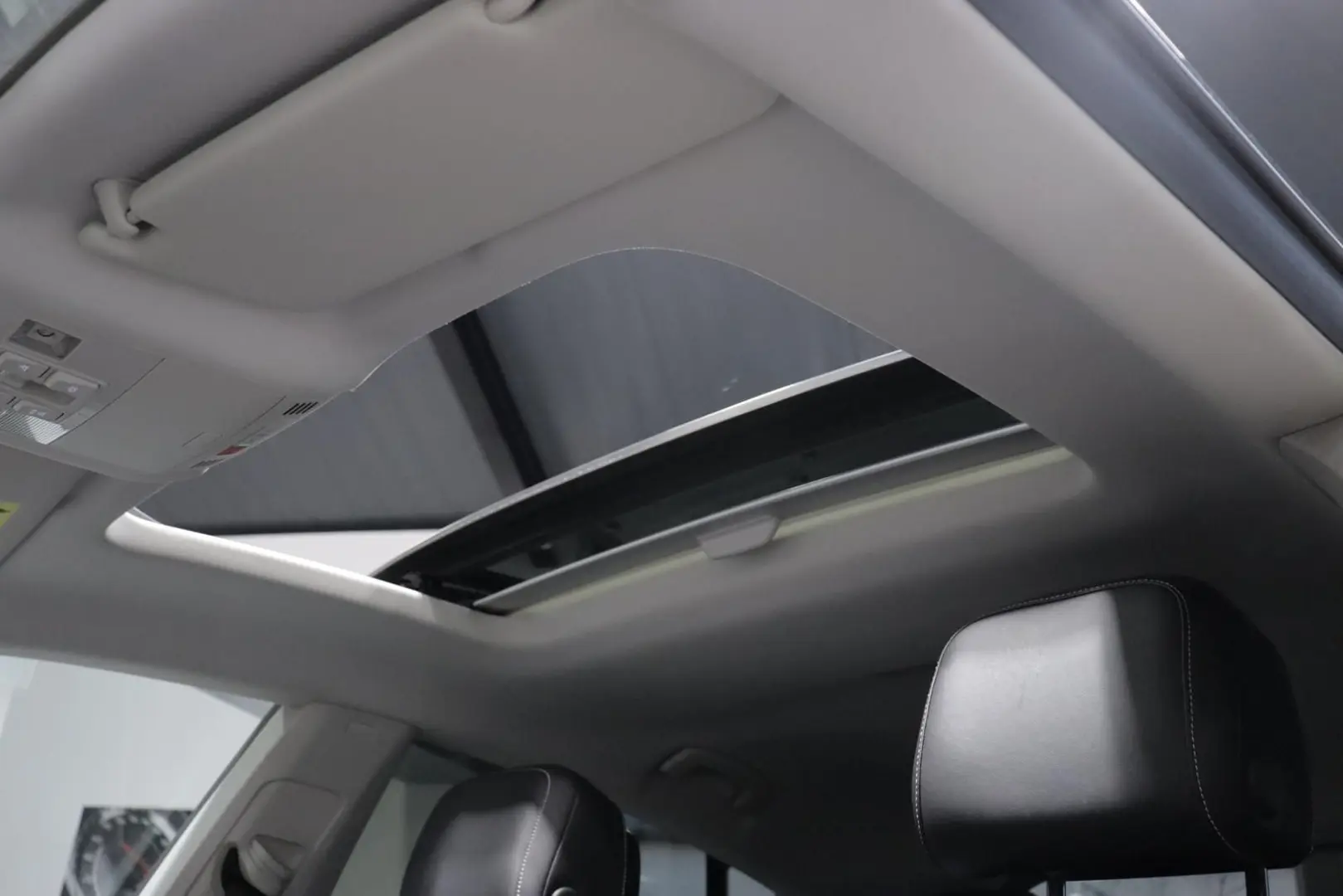 Arteon 2.0TDI DSG Elegance  PANO AHK STANDHEIZ.