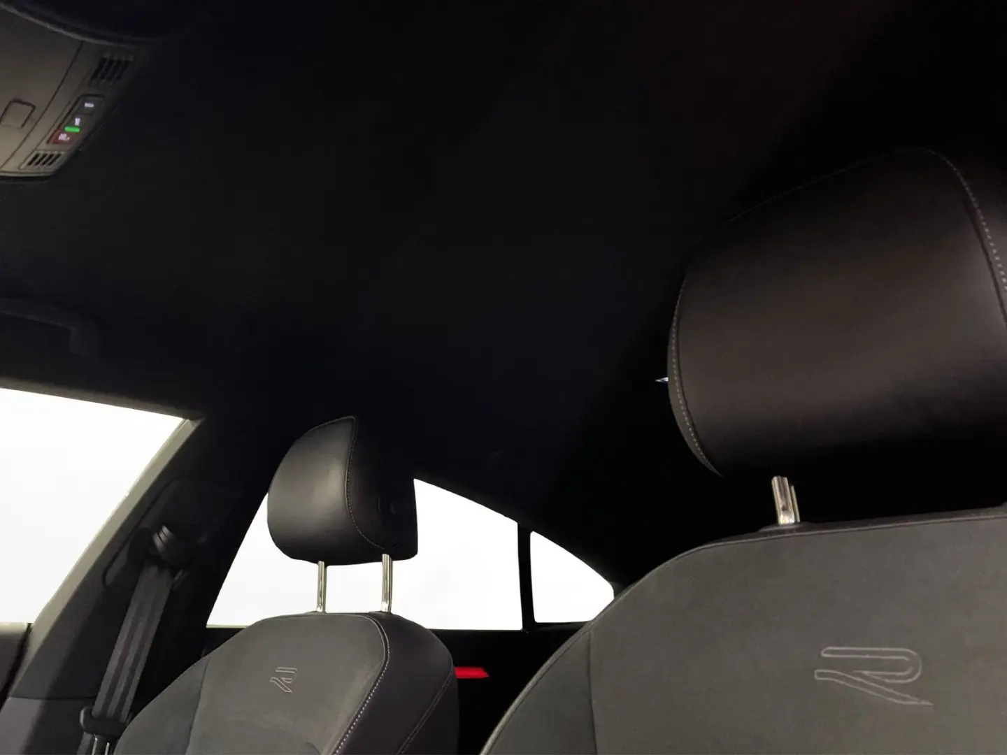 Arteon 2.0 TDI 4M R-Line AHK Matrix LM 20  Navi