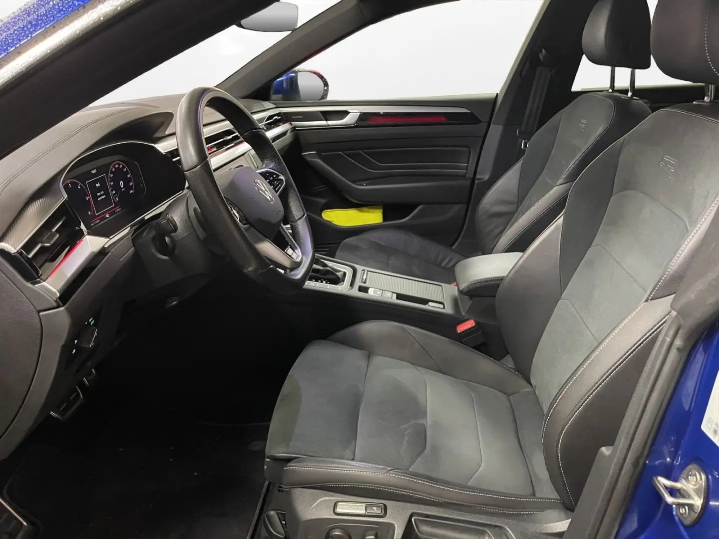 Arteon 2.0 TDI 4M R-Line AHK Matrix LM 20  Navi