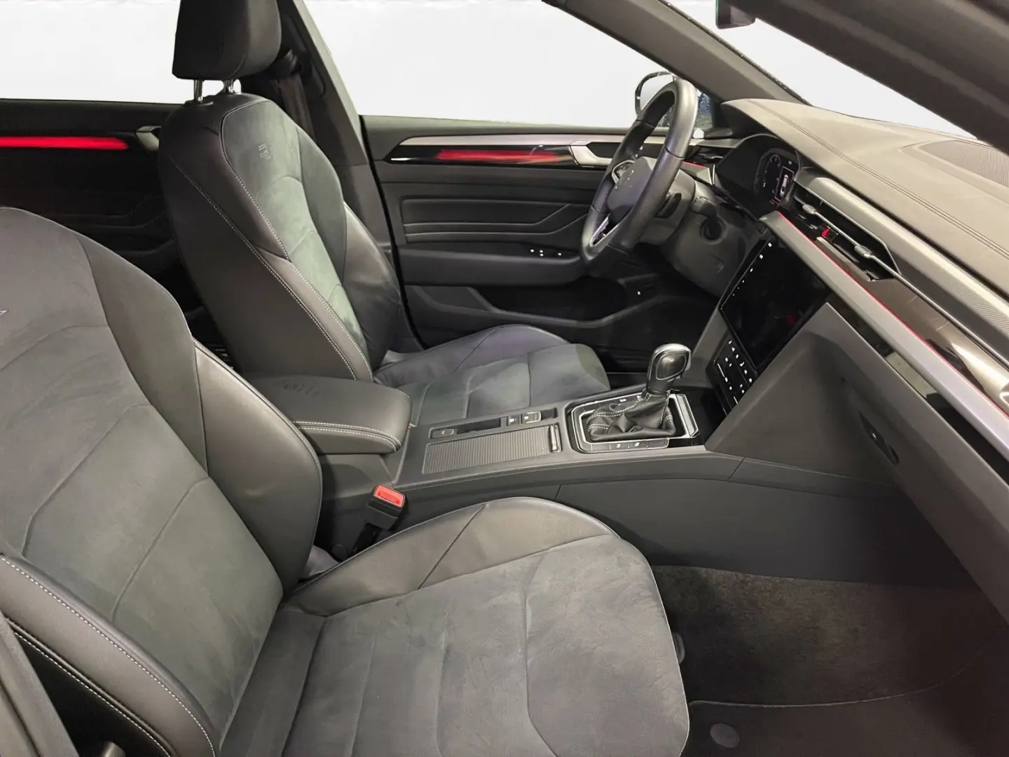 Arteon 2.0 TDI 4M R-Line AHK Matrix LM 20  Navi