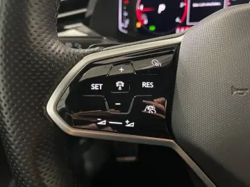 Arteon 2.0 TDI 4M R-Line AHK Matrix LM 20  Navi