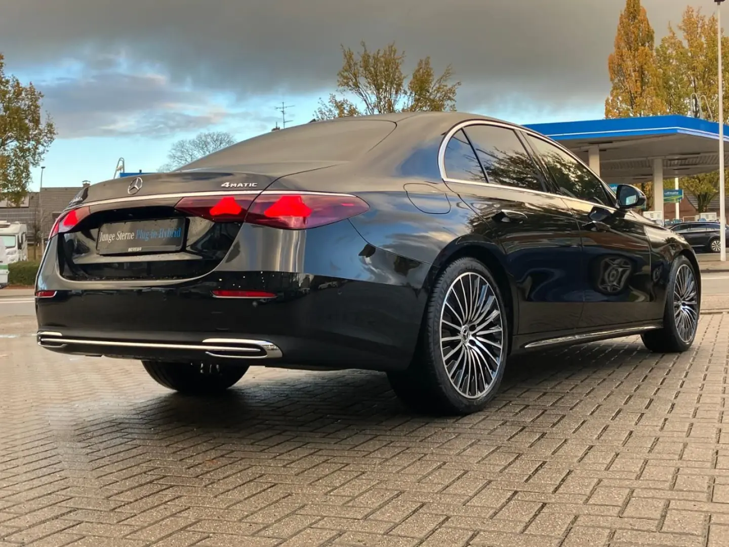 E 400 e 4M Exclusive Premium Sitzklima 20 Zoll