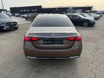 E 300 de Exclusive Premium DISTR Burm4D DISTR