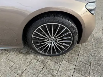 E 300 de Exclusive Premium DISTR Burm4D DISTR