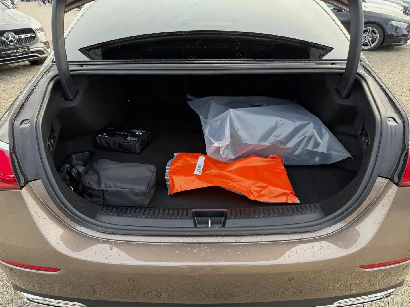 E 300 de Exclusive Premium DISTR Burm4D DISTR