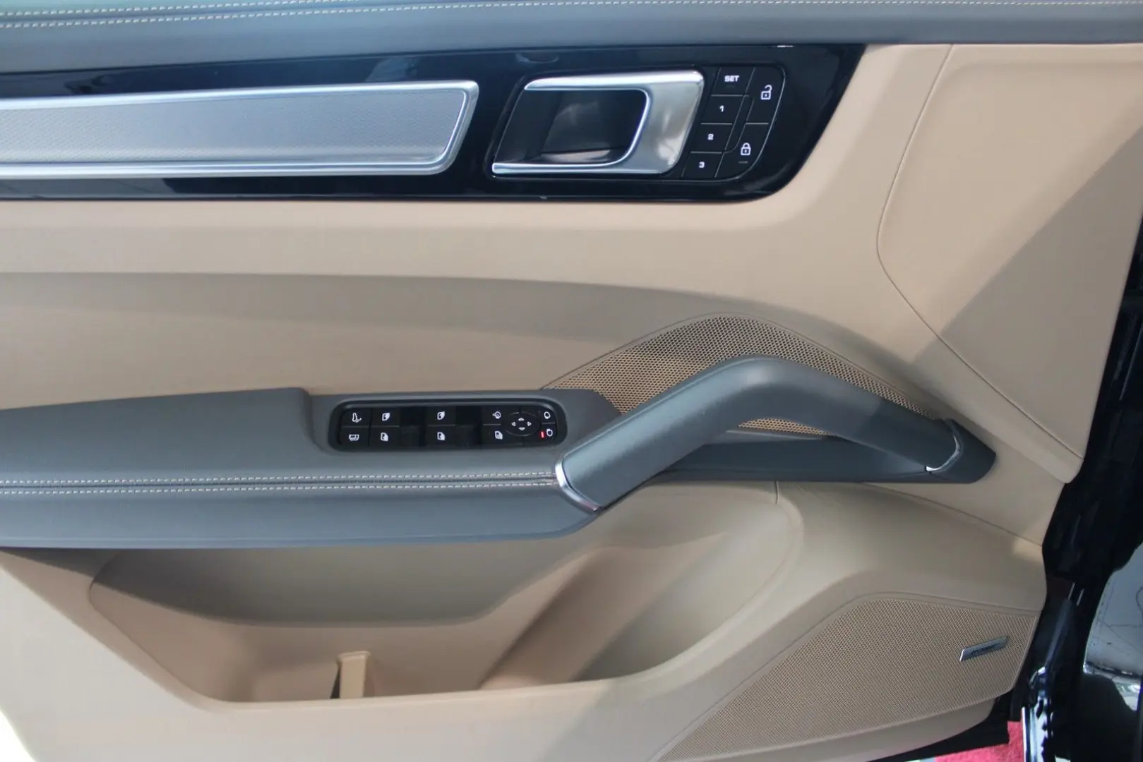 Cayenne Coupe E-Hybrid Platinum Edition