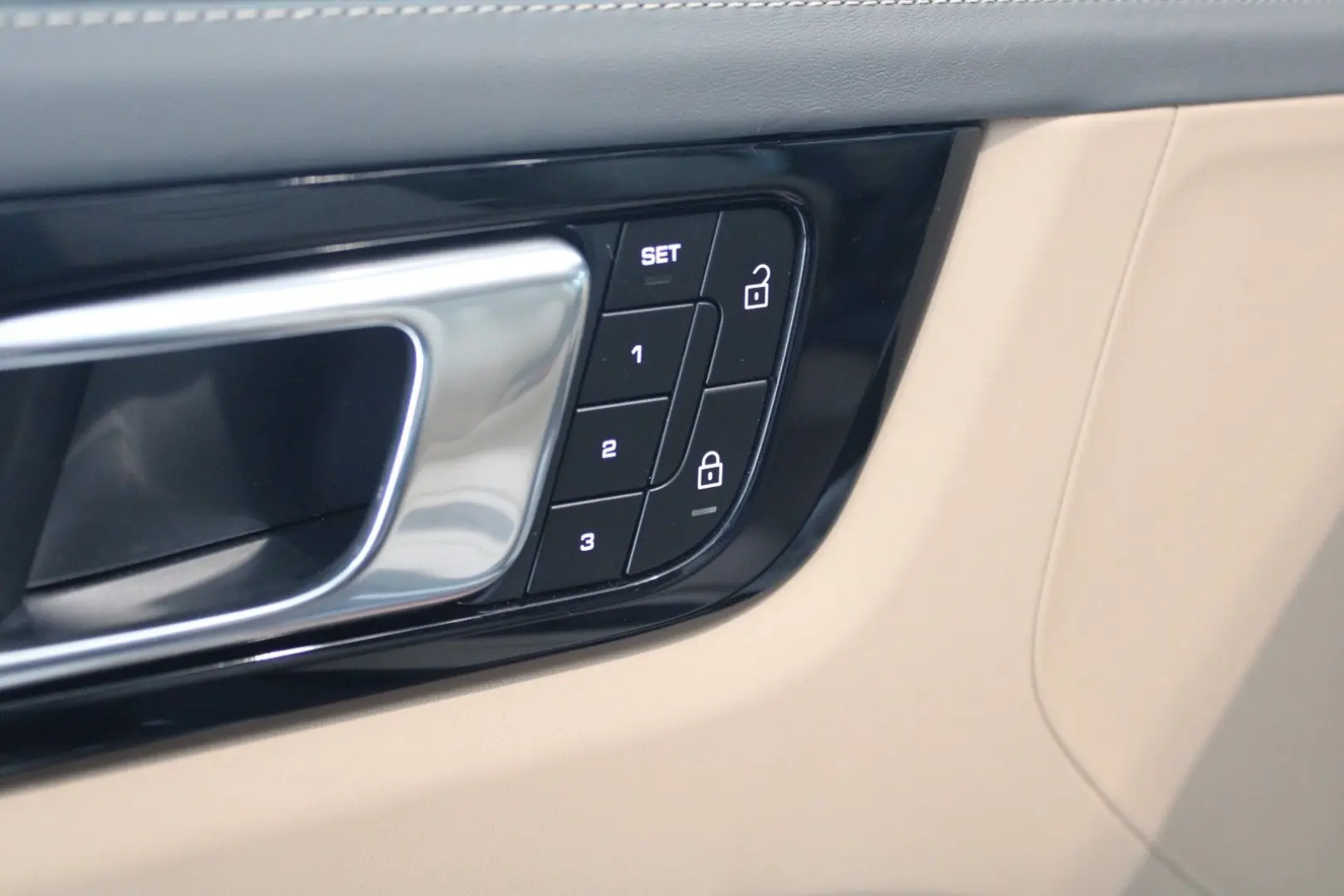 Cayenne Coupe E-Hybrid Platinum Edition