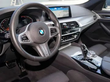 530 D A. STEP. M-SPORTPAKET LED ACC VIRTUAL