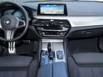 530 D A. STEP. M-SPORTPAKET LED ACC VIRTUAL