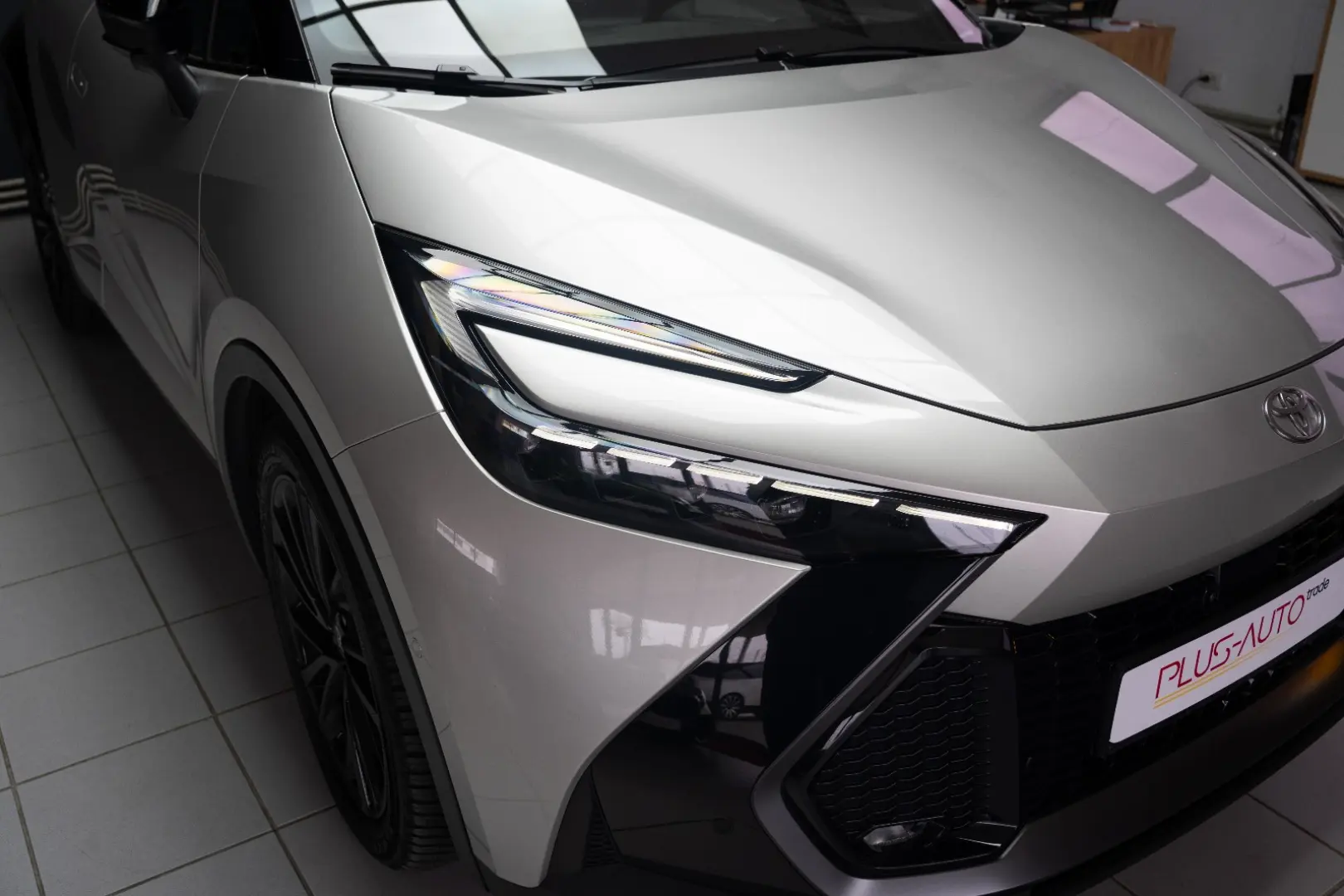 Toyota C-HR 2.0 Hybrid GR SPORT  STOC  4 ANI GARANTIE
