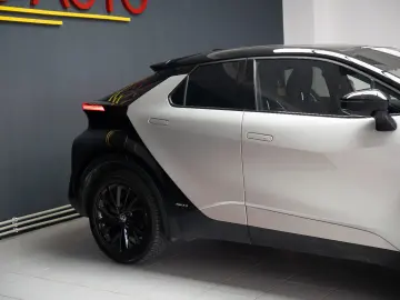 Toyota C-HR 2.0 Hybrid GR SPORT  STOC  4 ANI GARANTIE