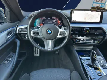 520 d M Sport Lim. HUD ALCANTARA LED KAM TEMP