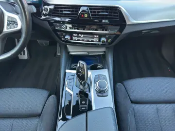 520 d M Sport Lim. HUD ALCANTARA LED KAM TEMP