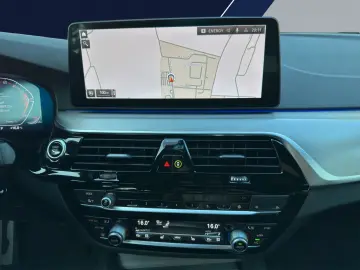 520 d M Sport Lim. HUD ALCANTARA LED KAM TEMP