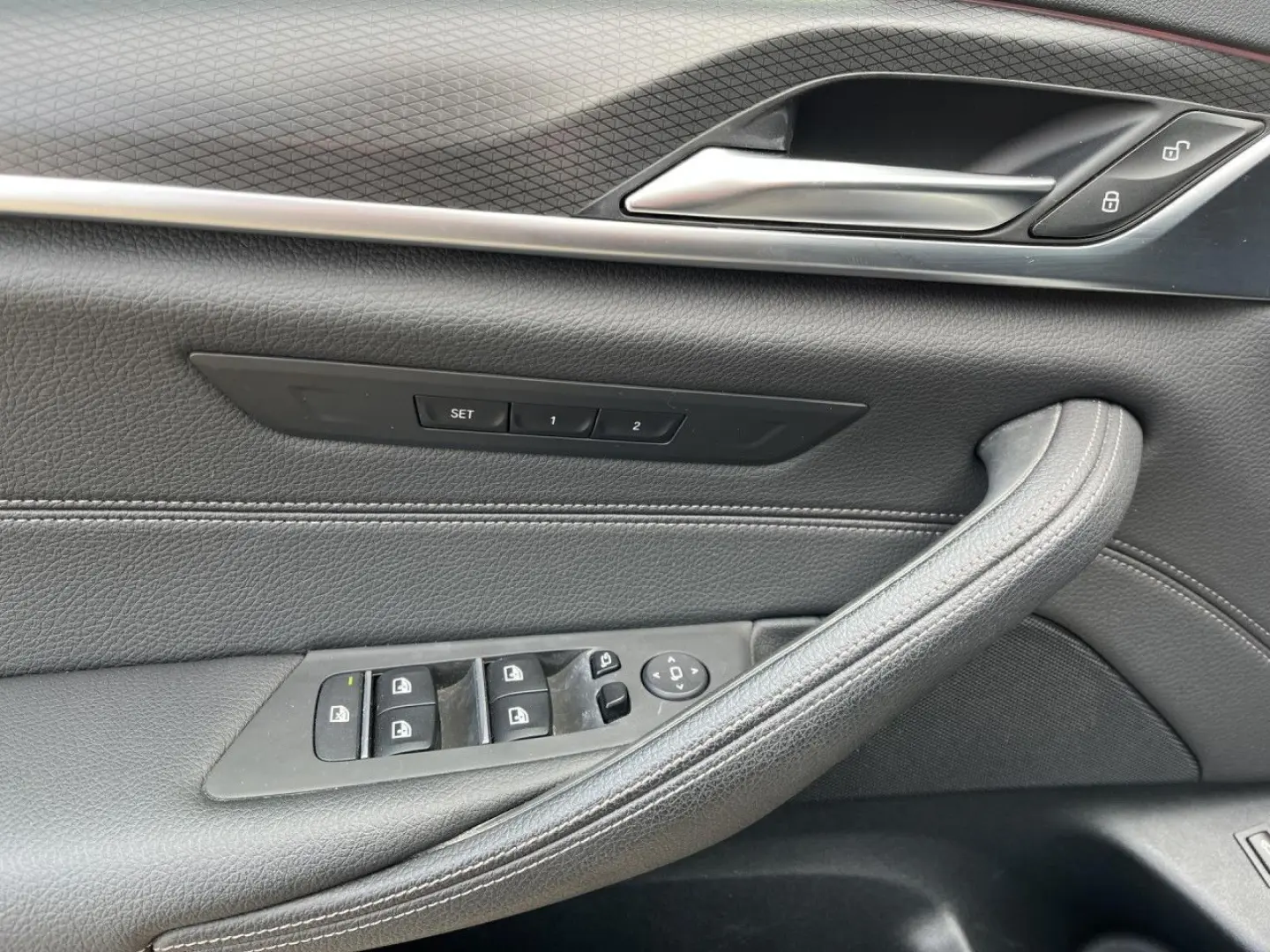 520d M Sport Business HUD SHZ AHK LED Laserlicht