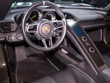 918 SPYDER   LIFTING   CARBON