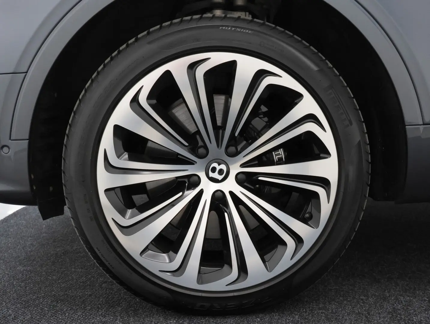 Bentayga 4.0 V8  Azure