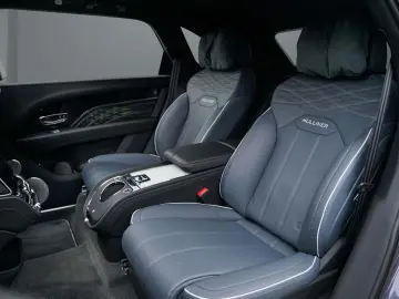 Bentayga EWB Mulliner V8
