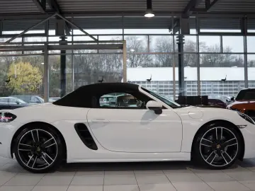 Boxster 718 PDK Sport Design Chrono S-Abgas BOSE