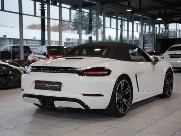 Boxster 718 PDK Sport Design Chrono S-Abgas BOSE