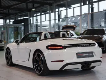 Boxster 718 PDK Sport Design Chrono S-Abgas BOSE