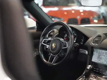 Boxster 718 PDK Sport Design Chrono S-Abgas BOSE