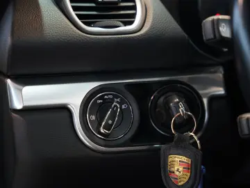 Boxster 718 PDK Sport Design Chrono S-Abgas BOSE