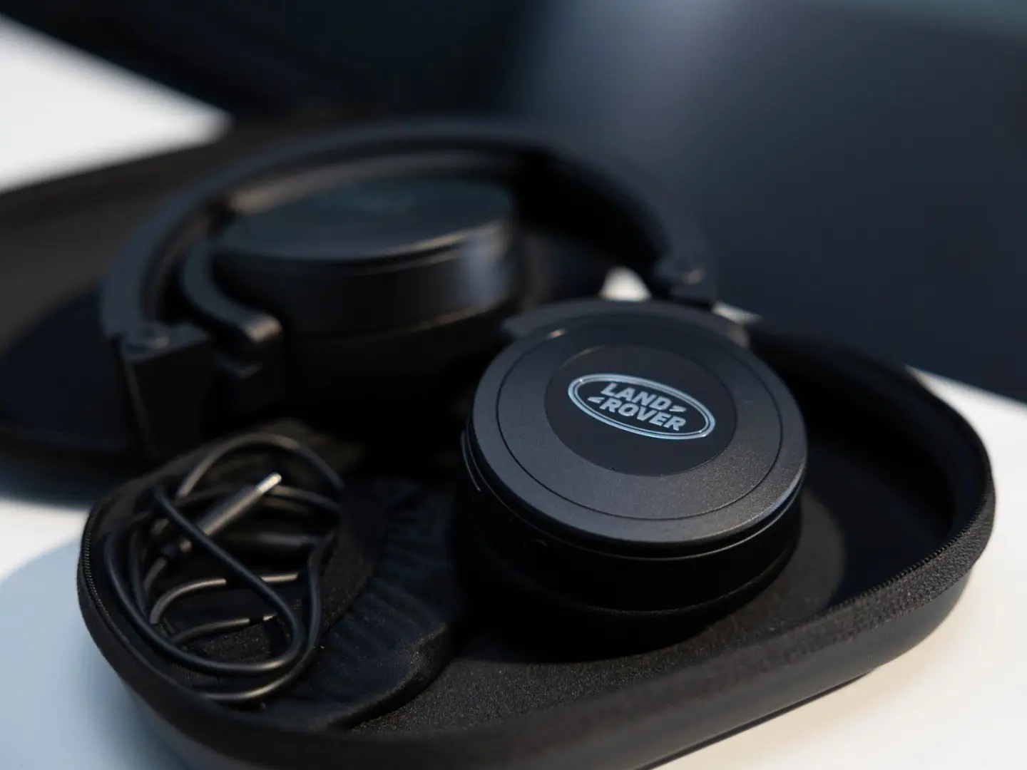 Range Rover P550e Autobiography  Shadow Line