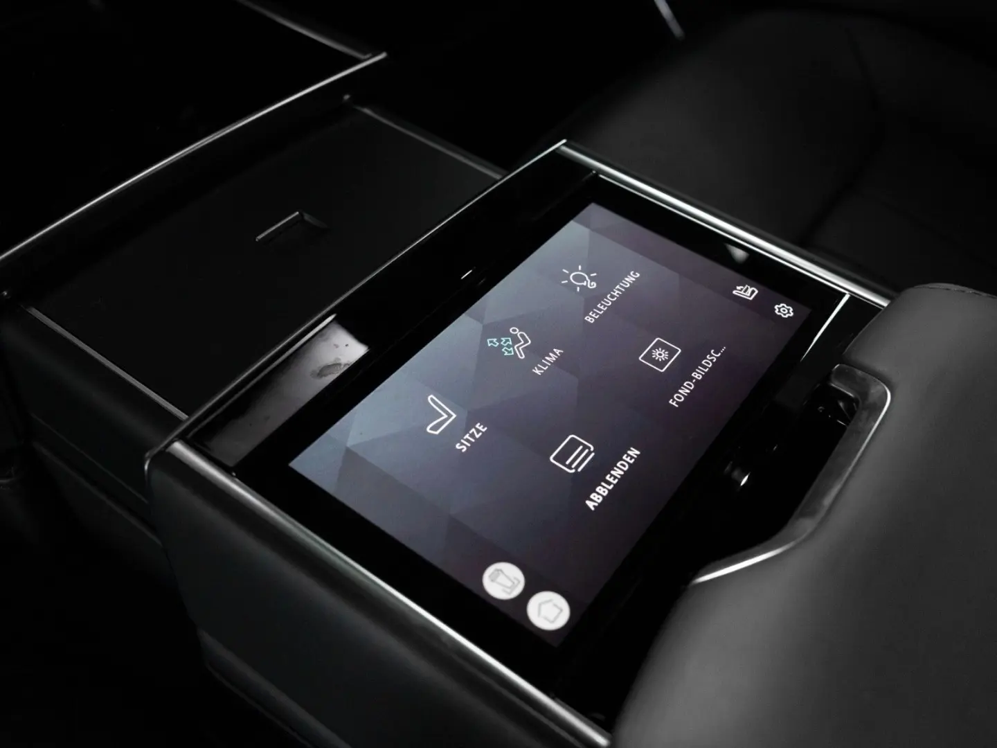 Range Rover P550e Autobiography  Shadow Line