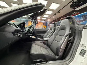Porsche 718 Spyder Boxster 2.0 T (723)