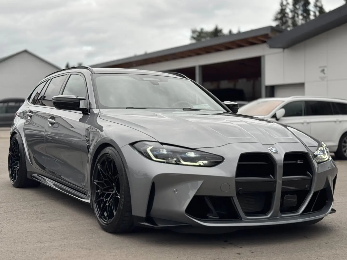 M3 Touring Comp.  xDrive  SCHALENSITZE GRAIL AGA