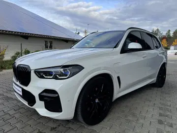 X5 xDr. 45e M SPORT PANO AHK H&K LASER SITZLÜFT.