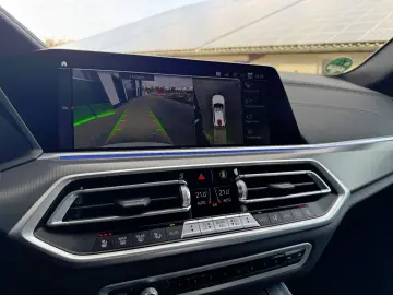 X5 xDr. 45e M SPORT PANO AHK H&K LASER SITZLÜFT.