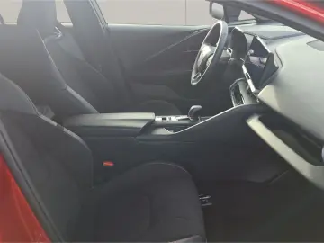 C-HR Plug-In Hybrid  GR Sport Premiere !!