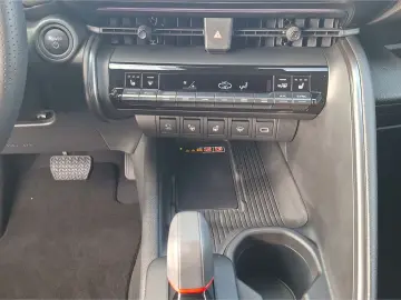 C-HR Plug-In Hybrid  GR Sport Premiere !!