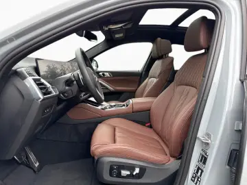 X6 xDr 40d M SPORT PRO Pano AHK StHzg KomSi H K