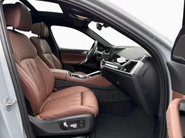 X6 xDr 40d M SPORT PRO Pano AHK StHzg KomSi H K
