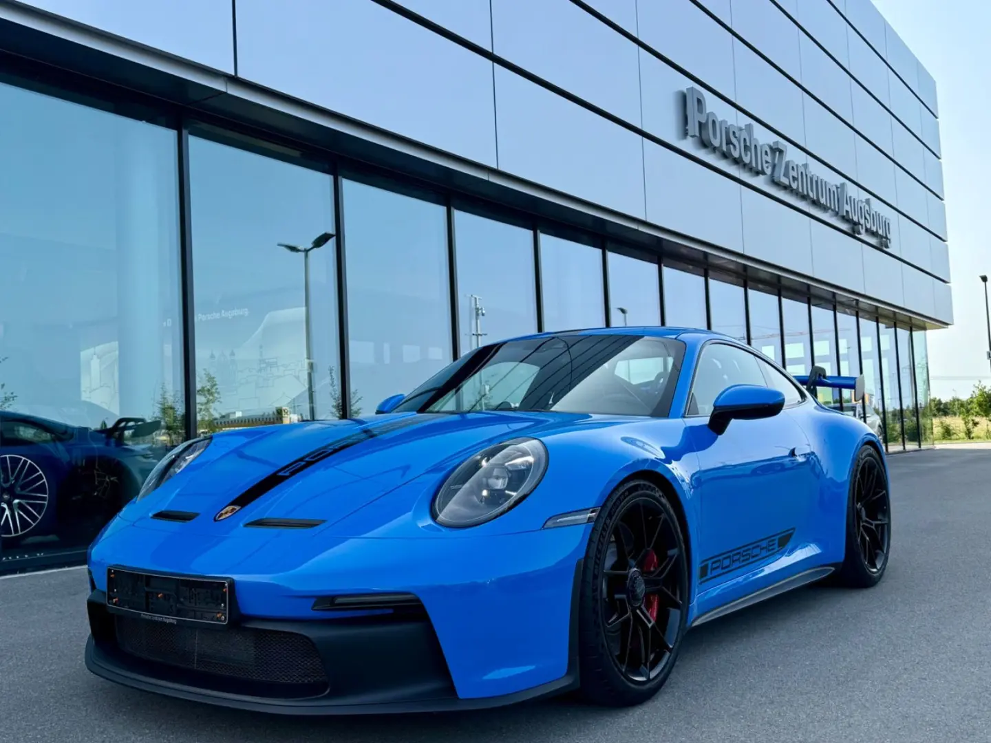 911 992 GT3 SCHALE MATRIX LIFT BOSE RKAM APROVED