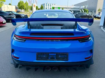 911 992 GT3 SCHALE MATRIX LIFT BOSE RKAM APROVED