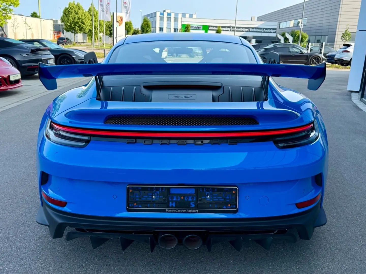 911 992 GT3 SCHALE MATRIX LIFT BOSE RKAM APROVED