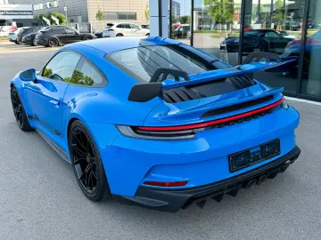 911 992 GT3 SCHALE MATRIX LIFT BOSE RKAM APROVED