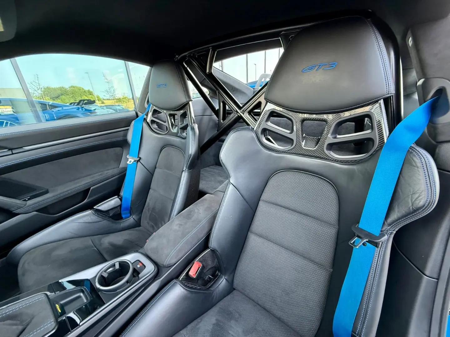 911 992 GT3 SCHALE MATRIX LIFT BOSE RKAM APROVED