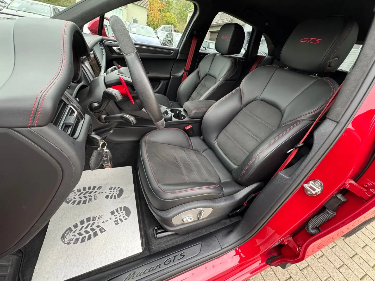 Macan GTS  APPROVED CHRONO DEUTSCHES-FRZG