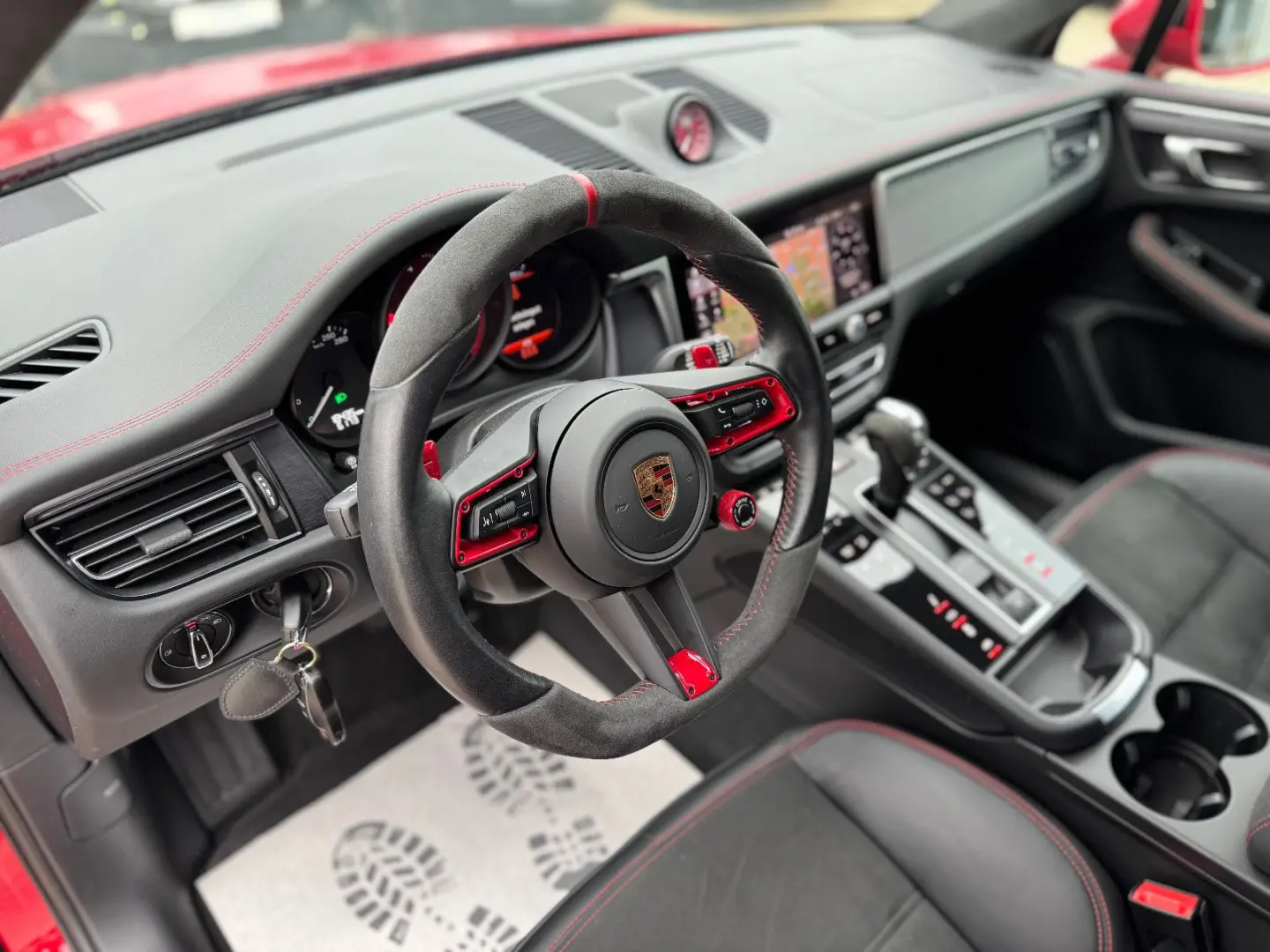 Macan GTS  APPROVED CHRONO DEUTSCHES-FRZG