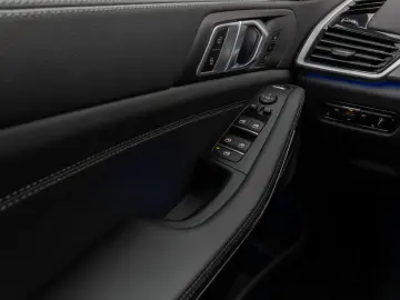 X5 xD30d M Sport 360 Laser HUD DAB HiFi 22Zoll