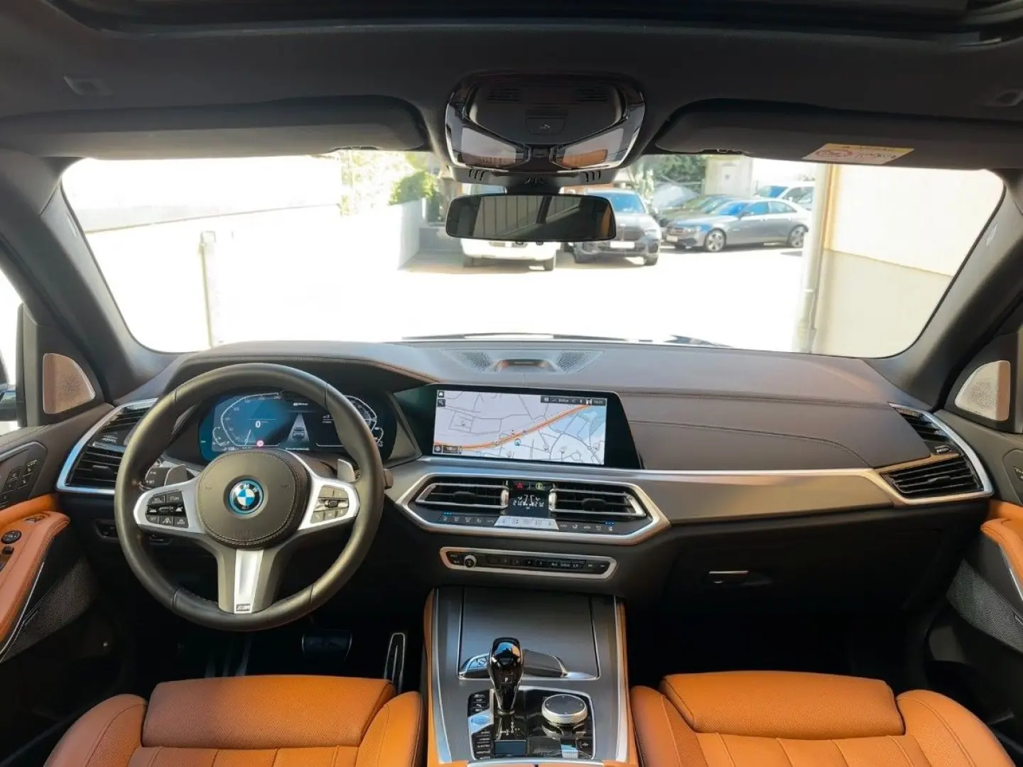 X5 xDr45 e M Sport B&W AHK Pano Sitzkl Massage