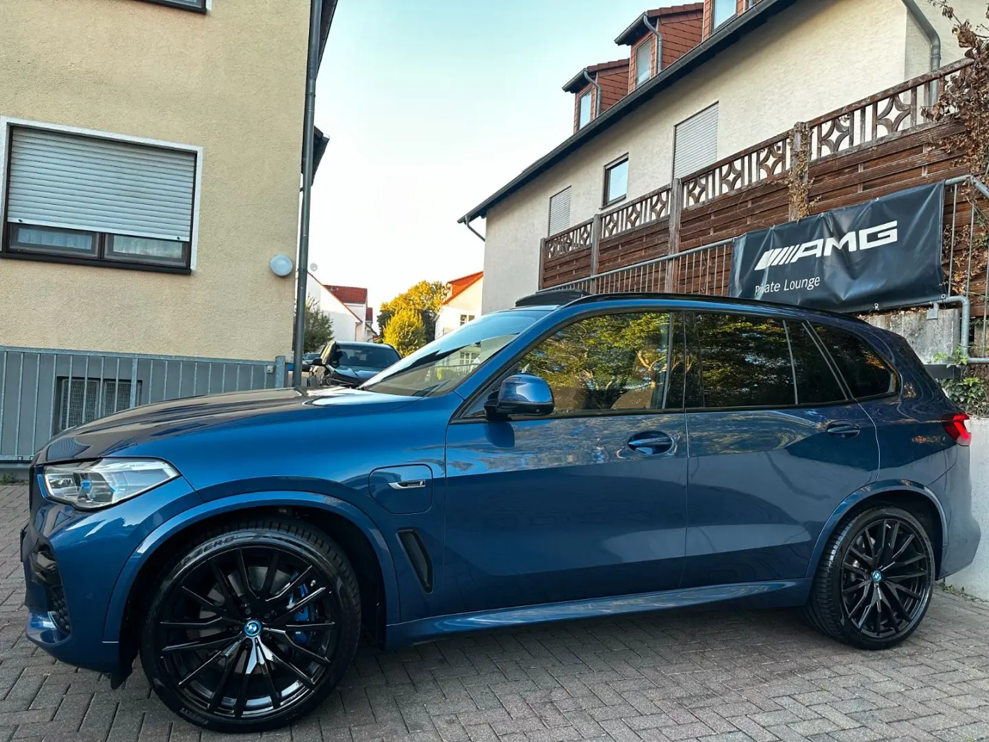 X5 xDr45 e M Sport B&W AHK Pano Sitzkl Massage