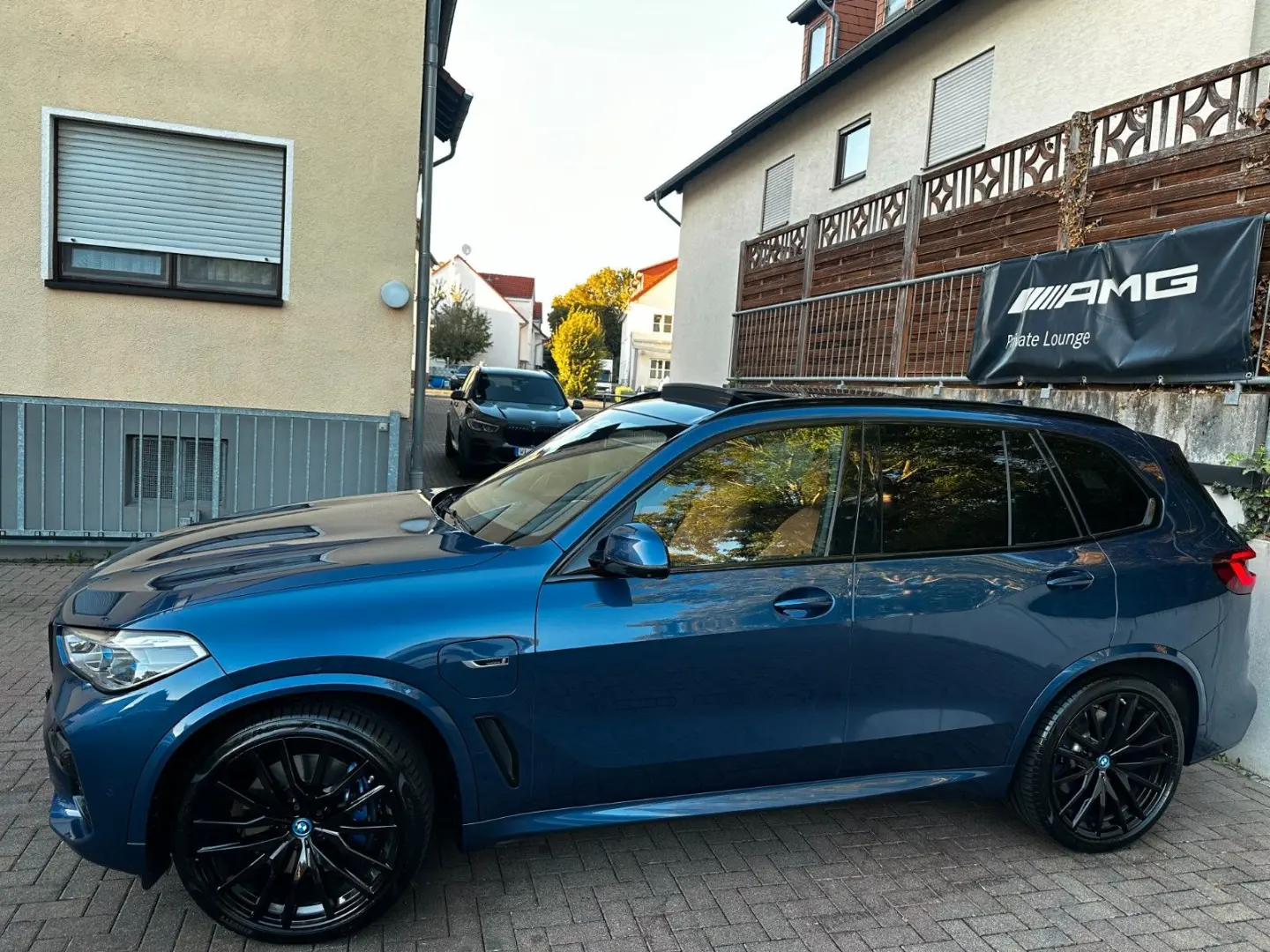X5 xDr45 e M Sport B&W AHK Pano Sitzkl Massage