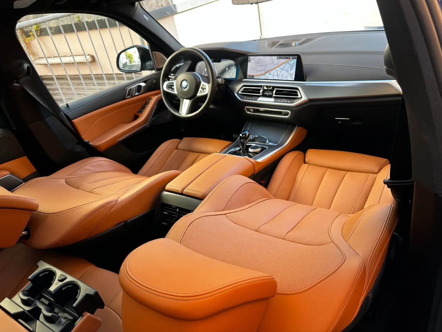 X5 xDr45 e M Sport B&W AHK Pano Sitzkl Massage